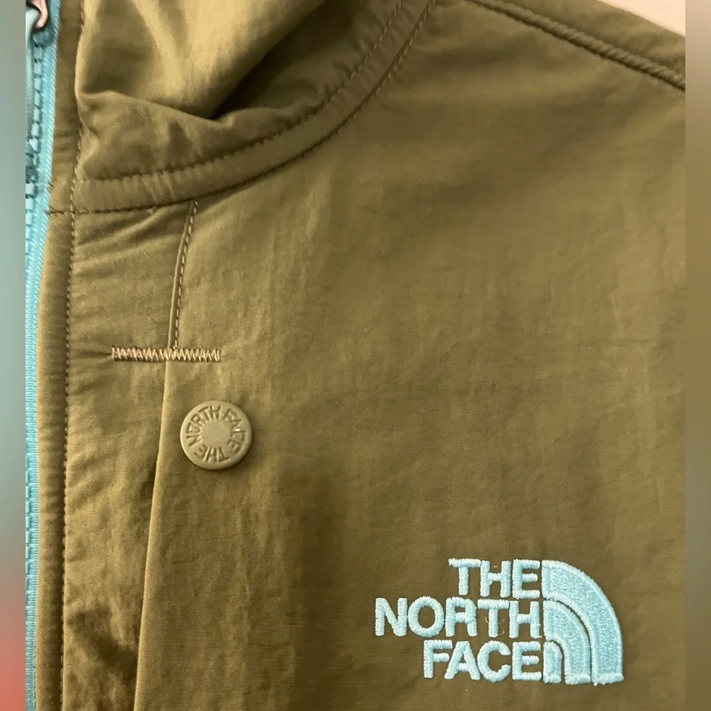 The North Face great 23”